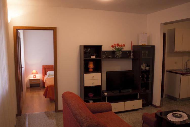Apartment And Room Daria Vis Island Exterior foto